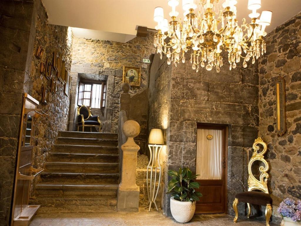 Akla Hotel Palacio Torre De Ruesga Calseca Luaran gambar