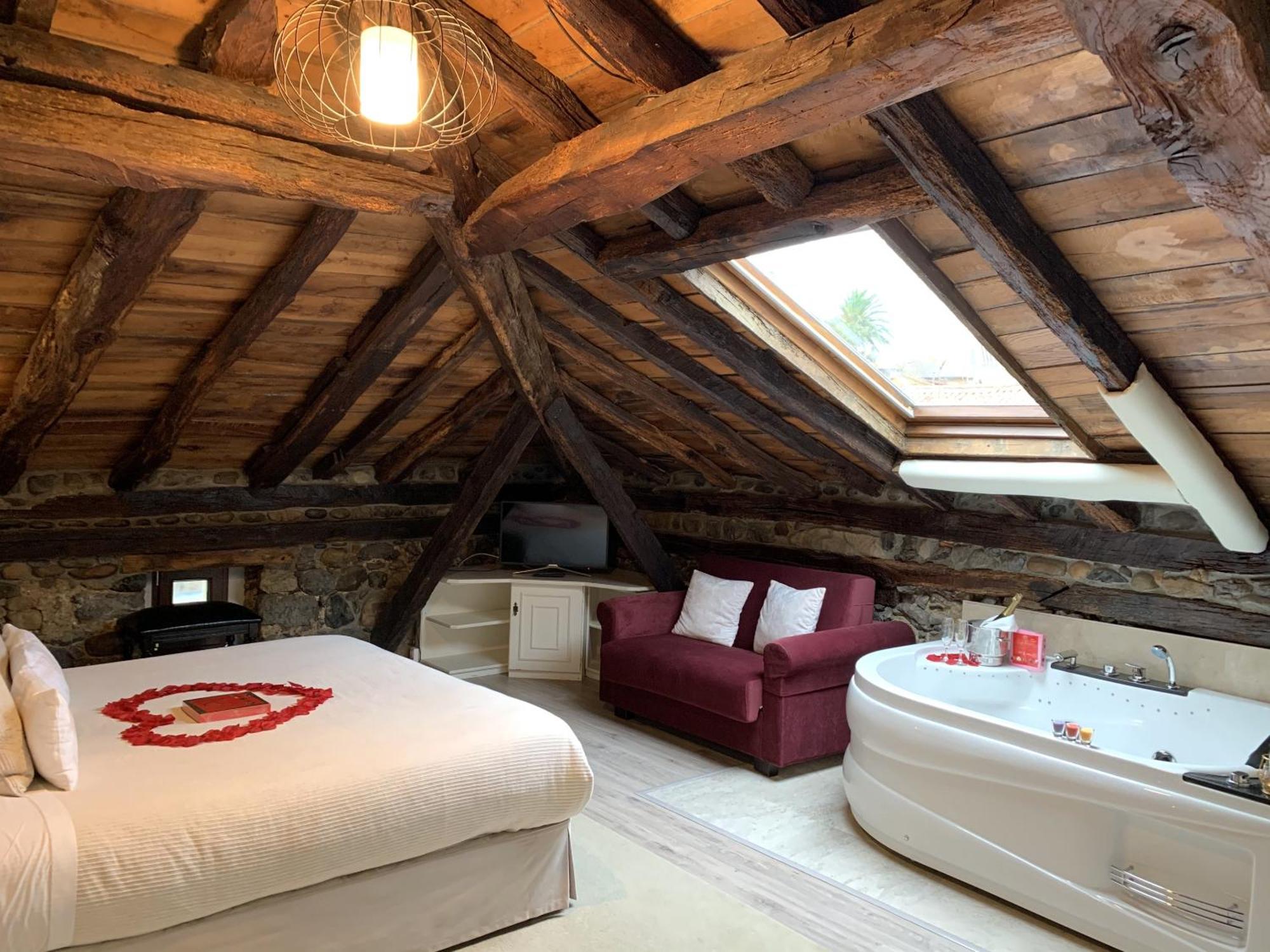 Akla Hotel Palacio Torre De Ruesga Calseca Luaran gambar